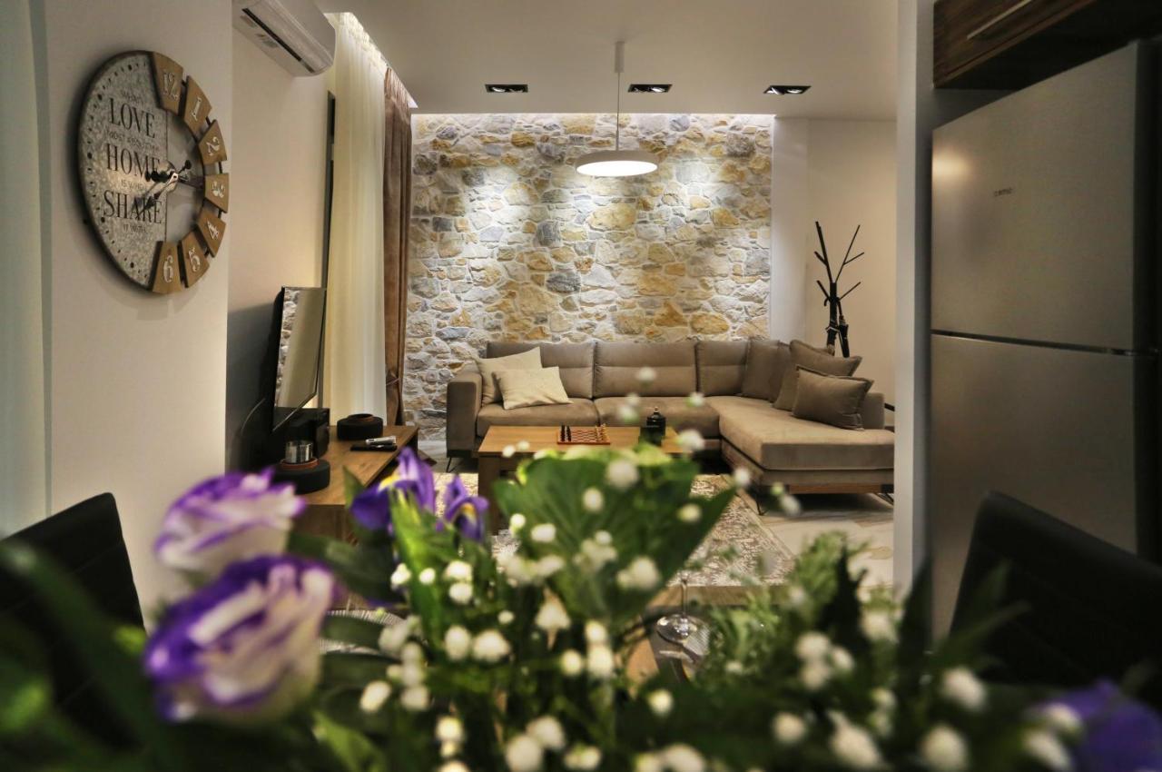 La Luxury Peneus Apartment